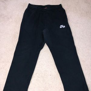 NIKE SWEATPANTS